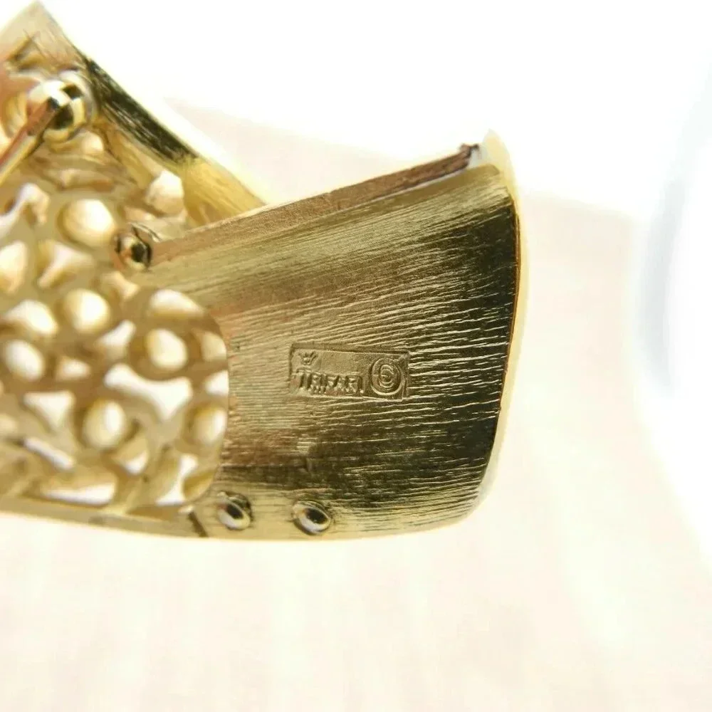 CROWN TRIFARI Gold Tone Mid Century Swirl Abstract